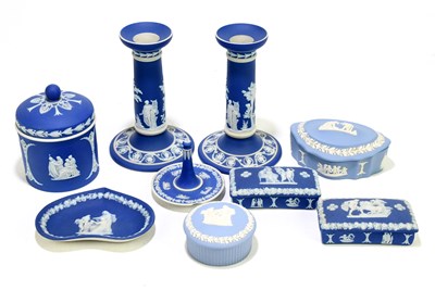 Lot 663 - WEDGWOOD; a collection of 19th century and...