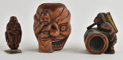 Lot 1080 - Three late 19th/early 20th century boxwood and...