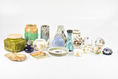 Lot 1940 - HEREND; two hand painted ceramic eggs, a Mason'...