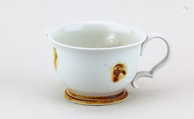 Lot 674 - STEVE HARRISON (born 1967); a salt glazed cup,...