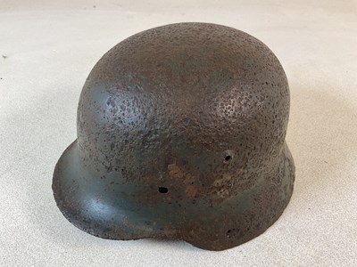 Lot 299 - A WWII German M35 helmet.