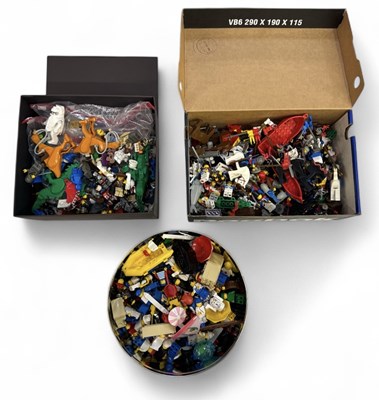 Lot 488 - LEGO; a large quantity of assorted Lego mini...