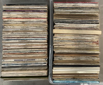 Lot 41 - A collection of approximately two hundred and...
