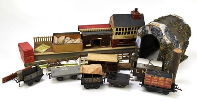 Lot 261 - A collection of assorted railway rolling stop