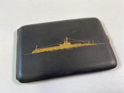 Lot 353 - A Japanese Komei cigarette case, decorated...