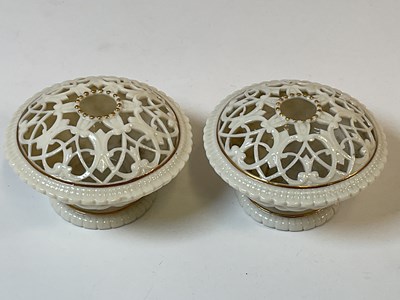 Lot 442 - GRAINGER & CO, WORCESTER; a pair of pot pourri...