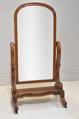 Lot 195 - A Victorian mahogany cheval mirror, 160 x 83cm.