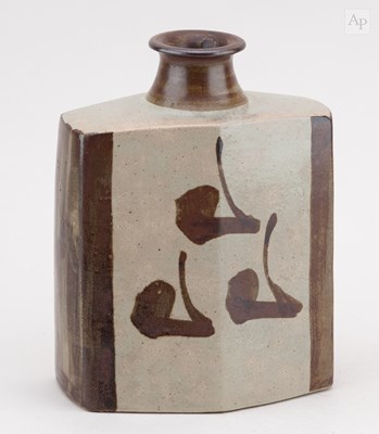Lot 652 - SHINSAKU HAMADA (1929-2023) an angular...