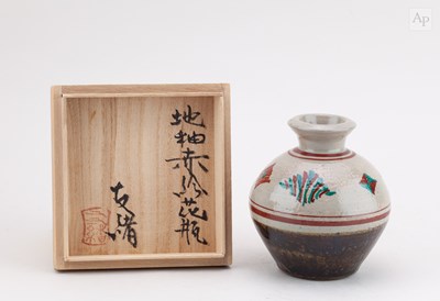 Lot 717 - TOMOO HAMADA (born 1967); a stoneware tokkuri...