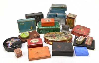 Lot 169 - A collection of vintage tins