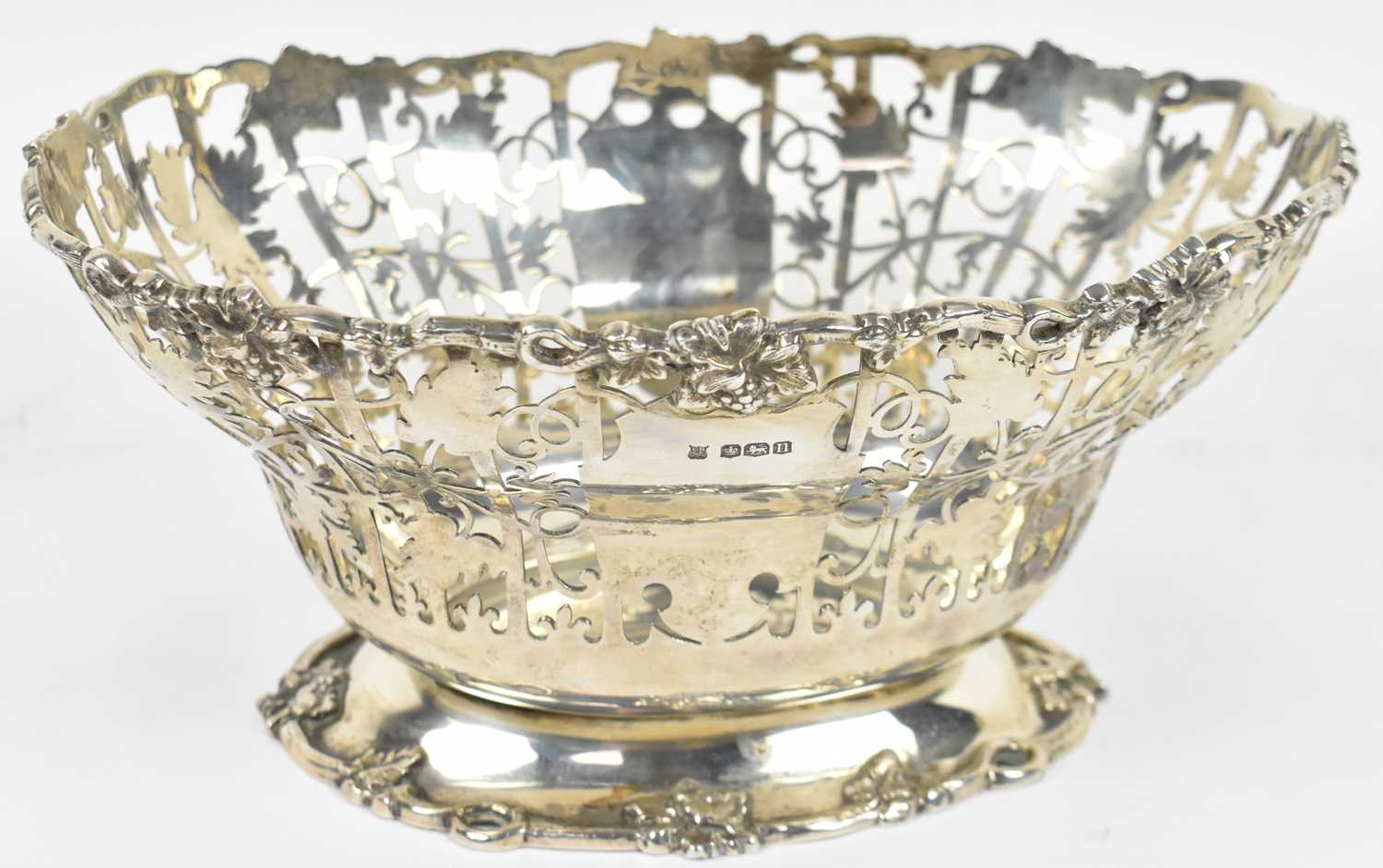 Lot 463 - COOPER BROTHERS & SONS LTD; a George V...