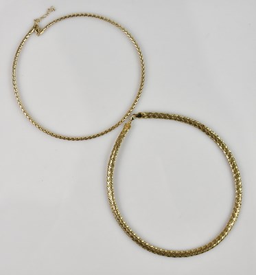 Lot 2062 - A yellow metal hollow fine link necklace...