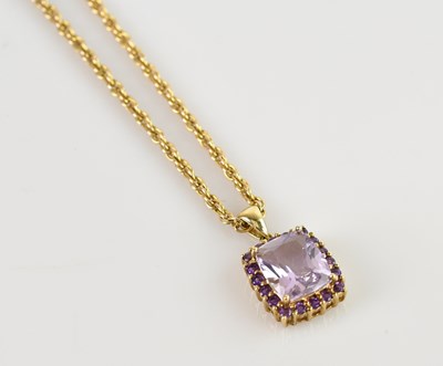 Lot 2138 - A 9ct yellow gold mounted amethyst set pendant,...