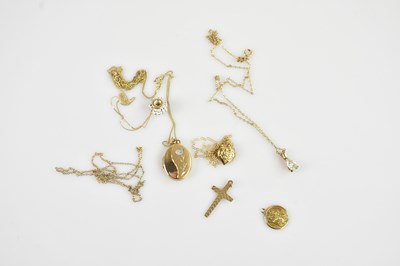 Lot 1454 - A collection of 9ct yellow gold and yellow...