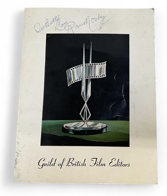 Lot 423 - A collection of autographs and signatures,...