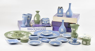 Lot 1211 - WEDGWOOD; a collection of jasperware including...