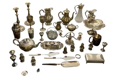 Lot 1114 - A collection of various items of silver plate...