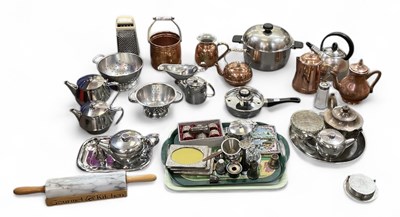 Lot 1130 - A quantity of assorted silver plated items,...