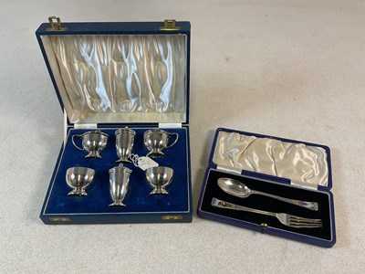 Lot 641 - HUKIN & HEATH; a boxed Art Deco George V...