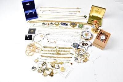 Lot 1366 - A quantity of costume jewellery, to include an...