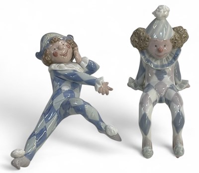 Lot 550 - LLADRÓ; a boxed porcelain figure of a seated...