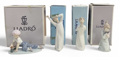 Lot 547 - LLADRÓ; a boxed porcelain figure, 'All Aboard',...