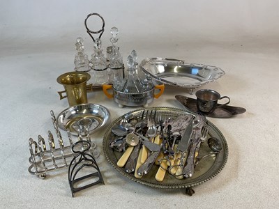 Lot 567 - A quantity of silver plated items, including...