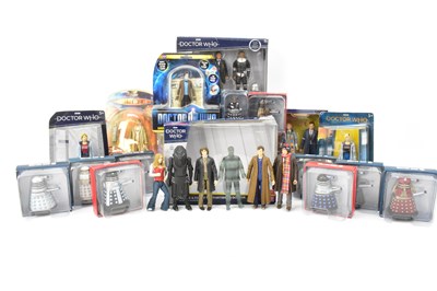 Lot 658 - DOCTOR WHO; seventeen boxed series figures...