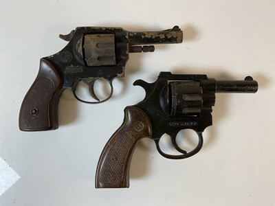Lot 131 - Two Italian pistols, comprising a Sprint...