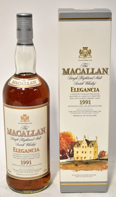 Lot 316 - A boxed bottle of The Macallan Elegancia...