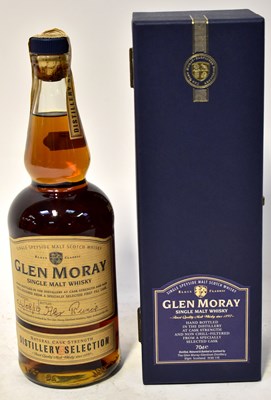 Lot 291 - A boxed bottle of Glen Moray Distillery...
