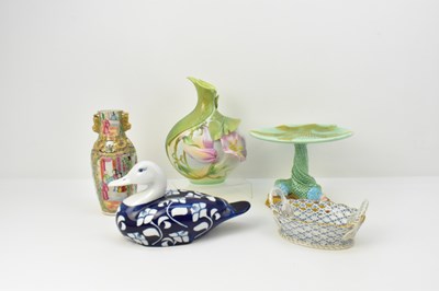 Lot 197 - Various items of decorative pottery comprising...