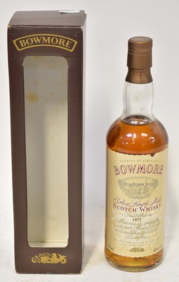 Lot 318 - A boxed bottle of Bowmore Islay single malt...