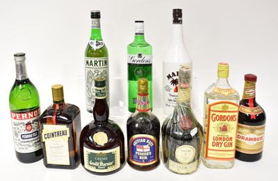 Lot 330 - A mixed lot of alcohol, comprising two...