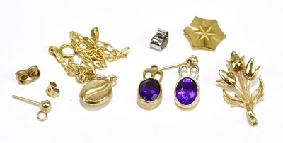 Lot 389 - A small group of 9ct yellow gold including a...