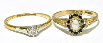 Lot 130 - An 18ct yellow gold single stone diamond...