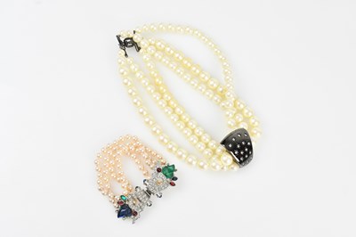 Lot 313 - GIVENCHY; a large faux pearl choker, with a...