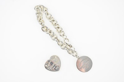 Lot 246 - TIFFANY & CO; a sterling silver chunky chain...