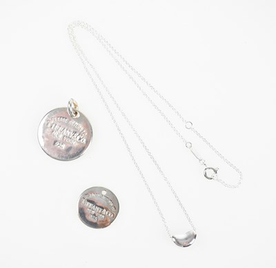 Lot 243 - TIFFANY & CO; a sterling silver Elsa Peretti...