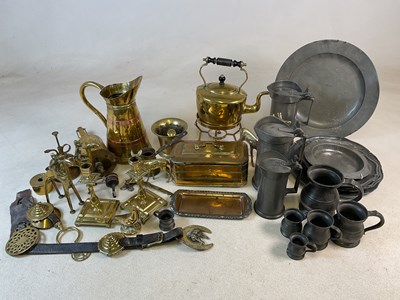Lot 310 - A quantity of brass and pewter ware, to...