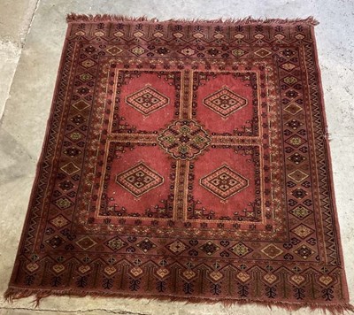 Lot 848 - A machine woven middle Eastern style rug, 166...
