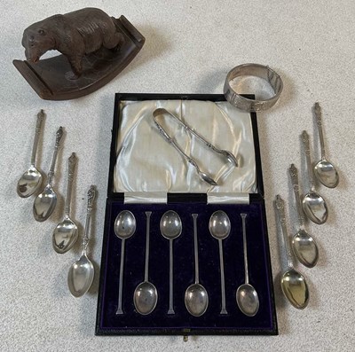 Lot 620 - A pair of George V hallmarked silver apostle...