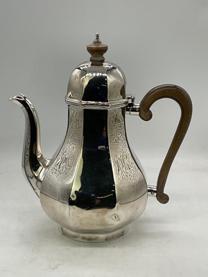 Lot 585 - MAPPIN & WEBB; a George V hallmarked silver...