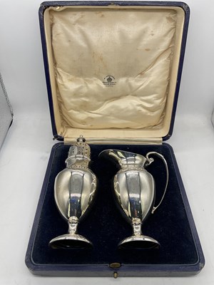 Lot 590 - MAPPIN & WEBB LTD; a cased George V hallmarked...