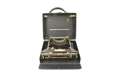 Lot 781 - SMITH & CORONA TYPEWRITERS INC; a Corona 3...