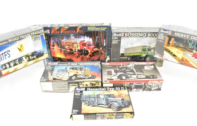 Lot 678 - REVELL; seven scale model construction kits,...