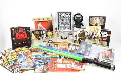 Lot 724 - STAR WARS; various mixed collectibles...