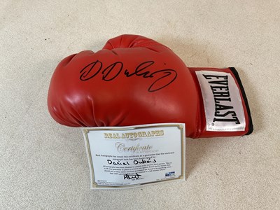 Lot 464 - DANIEL DUBOIS; a signed Everlast red boxing...