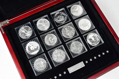 Lot 1095 - THE LONDON MINT; 2011 Fabulous Twelve silver...