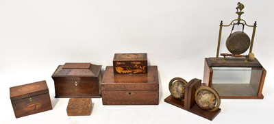 Lot 776 - A quantity of collectors' items including a...